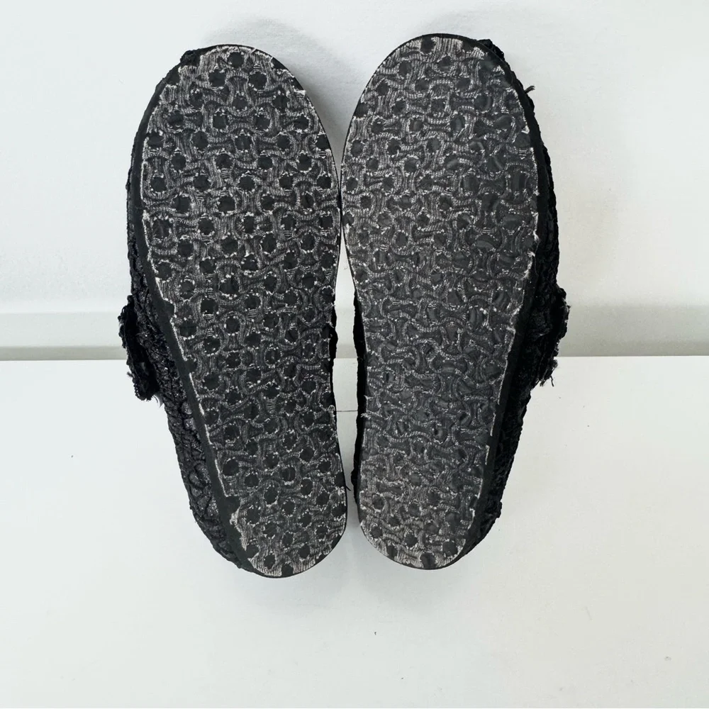 Toms Youth Classic Black Crochet Floral Glitter Slip-On Shoe Size T 10 Girls